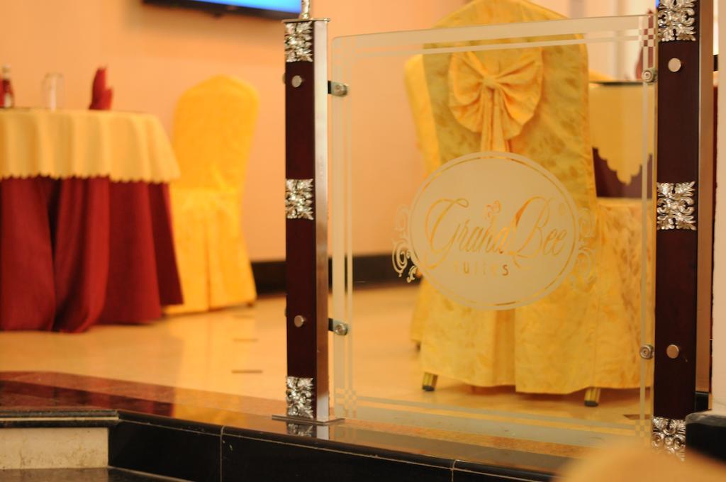 Grandbee Suites Ikeja Bagian luar foto